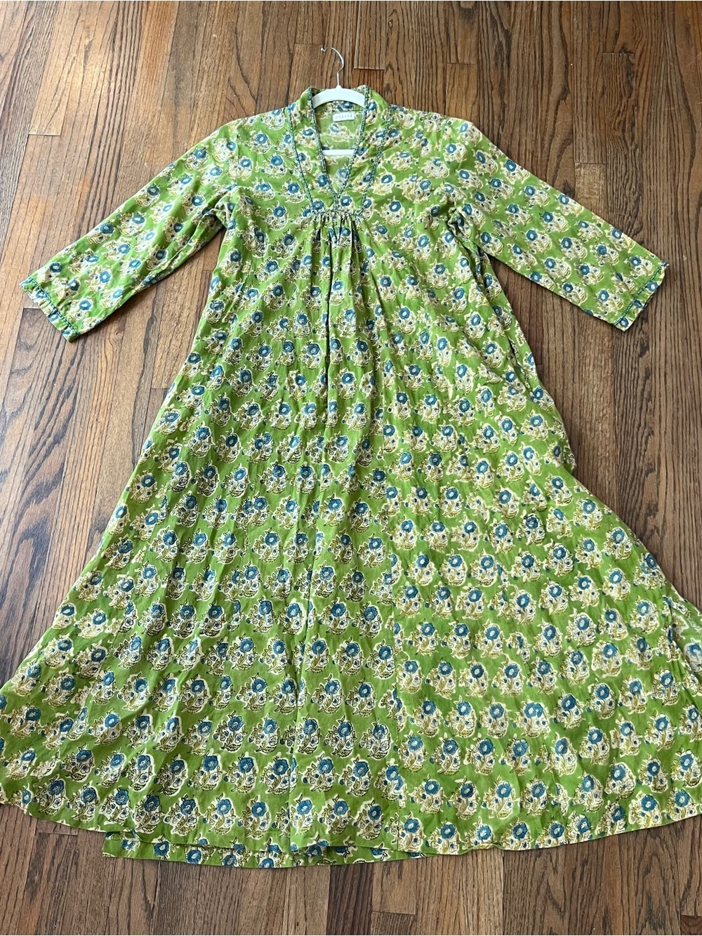 Dorsea kaftan Midi dress floral V neck long sleeve relaxed flowy boho coastal S